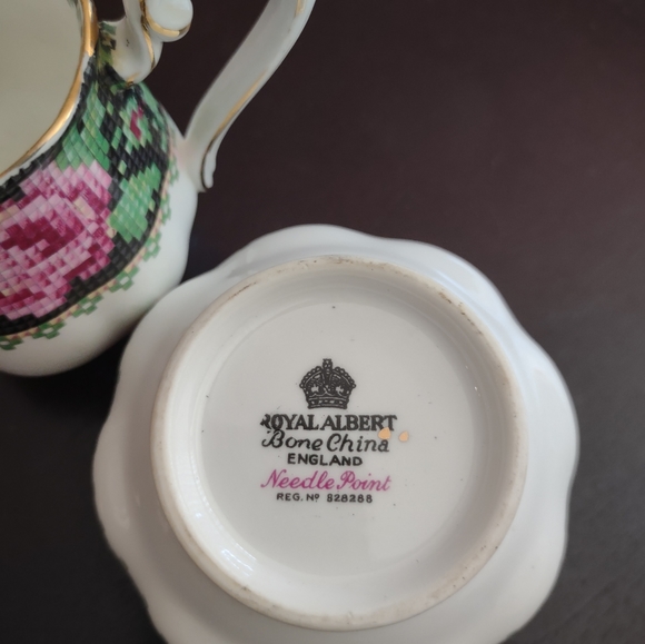 Royal Albert Needle Point Cream and Sugar Bowl. Beautiful details. - Picture 2 of 6